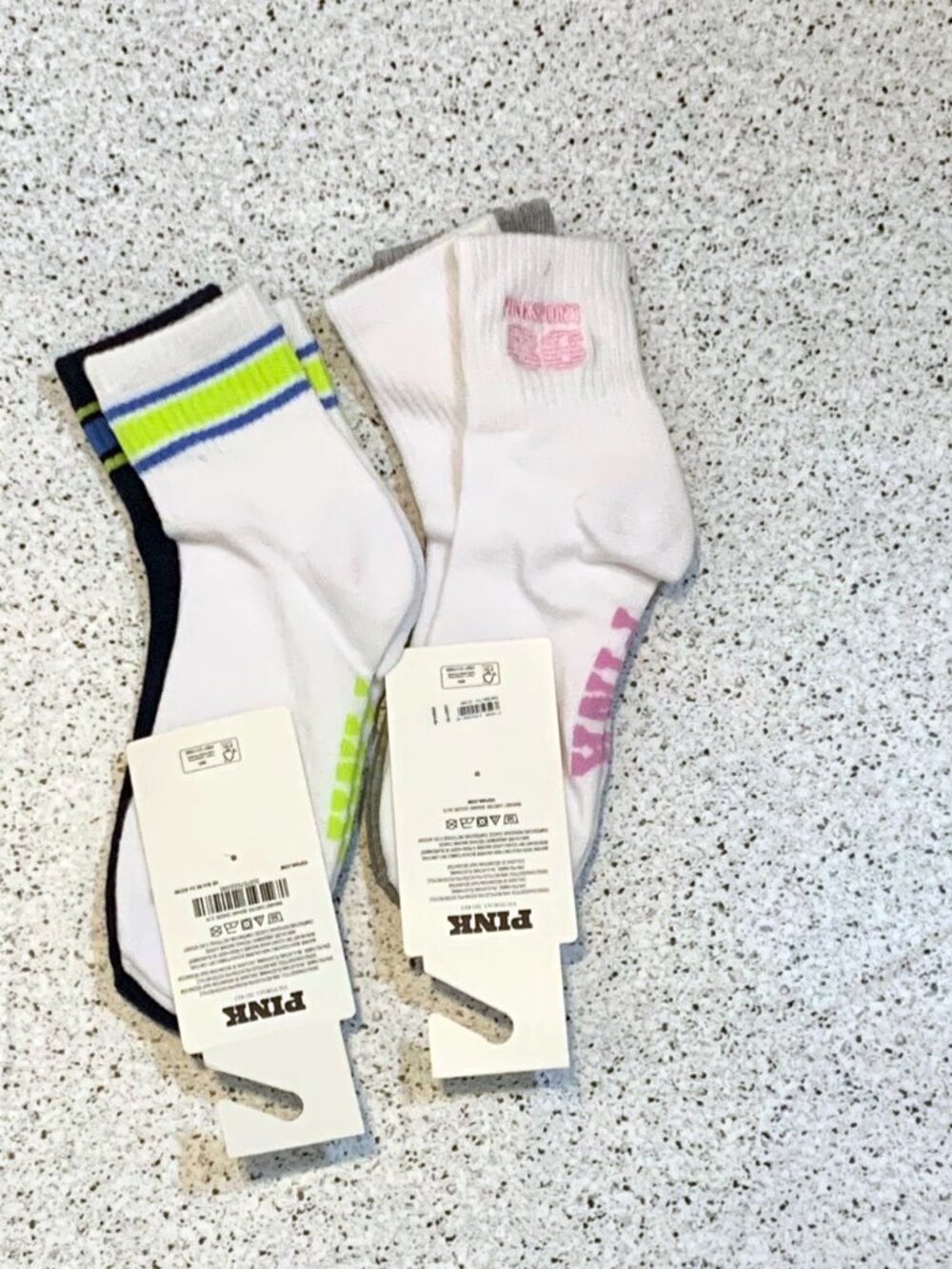 2X Victoria's Secret PINK 2 Pack Quarter Socks NWT Navy White Grey Lime 4 PAIR